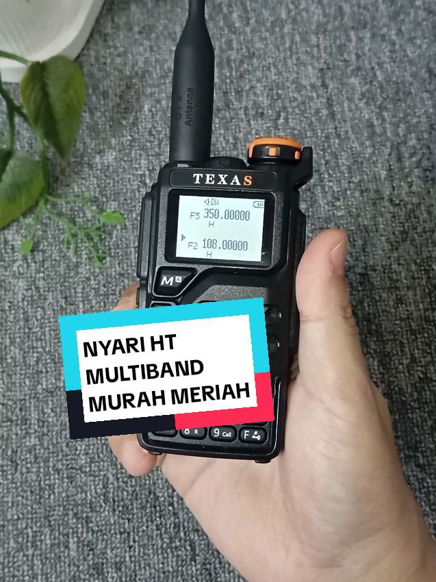 HT Texas TX3 Multiband Walkie Talkie Jarak Jauh Radio Komunikasi Portable Support Cloning Frekuensi  #httexas #httexastx3 #rekomendasiht #radioht #ht #httambang #htcloningfrekuensi #radiowalkietalkie #walkietalkies #walkietalkie #hamradio #fypシ #wibgajian 