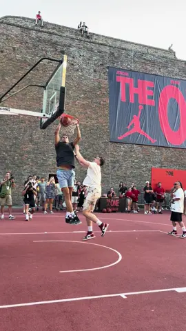 @choda19a getting cooked 💀  #theone #basketball #1v1 #choda #youtube #serbia #dunk #fyp 