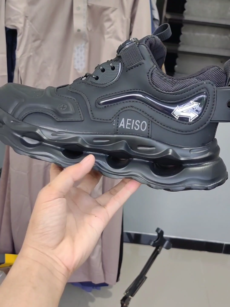 Safety shoes AEISO sport ujung besi casual hitam pria dan wanita Anti Smashing Stab black #sepatuaeiso #sepatusafety #sepatugunung 