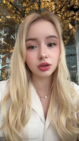 Bule barbie kecanduan sama velocity tapi gak bisa buat smooth🙂