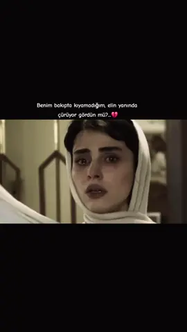 Bilirsin unutulmak Dokunur ya her insana Sen de kendi payından bir hatıra seç,  Ve o ben olayım...🖤🍂