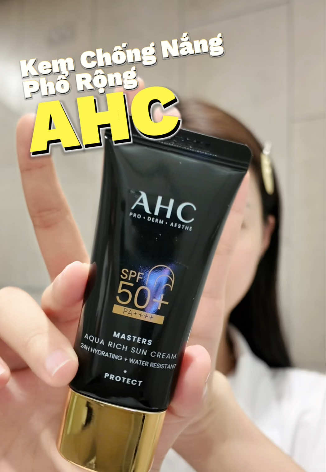 Chống nắng phổ rộng AHC Deal Mua 1 tặng 1 Fullzize nè #xuhuong #xuhuongtiktok #chongnang #kemchongnang #chongnangphorong #ahc #ahcvietnam #ahcsunscreen #ahcsunstick #kemchongnangahc #AHCVietnam #ChongNangAHC #hoptaccungunilever 