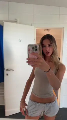FREAKKK #fördigpage #abcxyz #shadowbanned #viral_video #fyp #tanned 