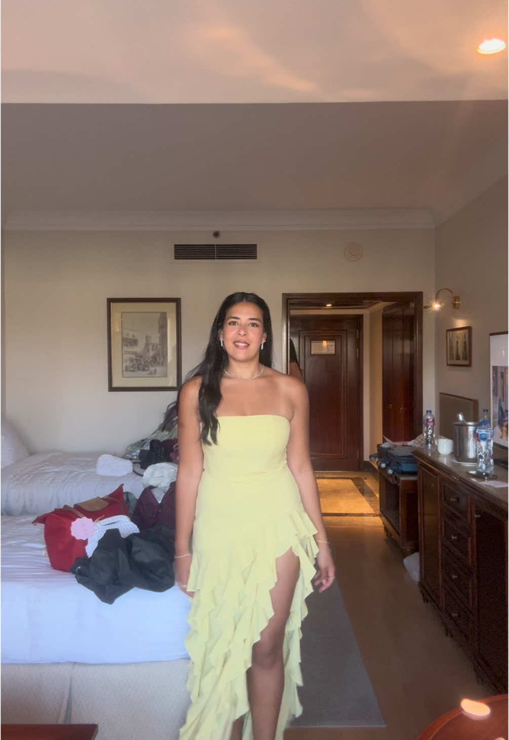 Watch me transition to butter yellow dress ☀️🌼🍋💛🌟