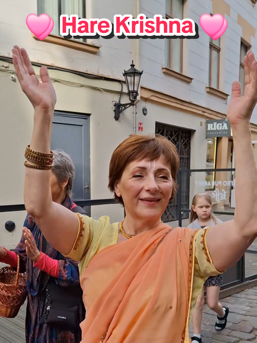 Maha Harinama, chanting of the Holy Names of the Lord in the Old Town of Riga, May 30, 2025. #mahaharinama #latvia #riga #harinama #harekrishna #латвия #рига #махахаринама #харинама #харекришна 
