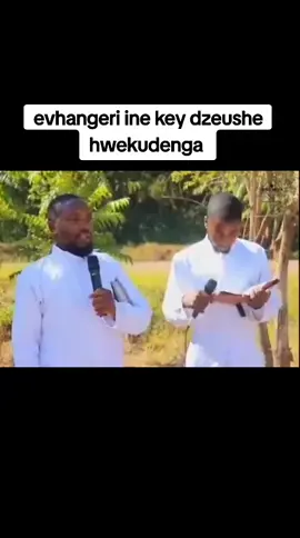 Ev Marara gospel  evhangeri ine key dzeushe hwekudenga dzakapihwa muranda waMwari Paul Mwazha weAfrica pagomo ragwee#Gospel #mwazharian #teaching #theafricanapostolicchurch #zimtiktokers🇿🇼🇿🇼🇿🇼 #foryoupage 