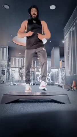 There’s a power inside you far greater than you ever imagined 💪 #belegendary #shoulderday #gymmotivation #aesthetic #fittness #GymTok #nopainnogain #muscle #training #crossfit #mindset 