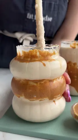 Been eating this protein smoothie on REPEAT. PB Banana Cheesecake Protein Shake with just 4 ingredients and no protein powder! Get the recipe: 1. Get the link in our profile! We’ll also link these super cute glasses from Amazon. 2. Google: Fit Foodie Finds Cheesecake Protein Shake