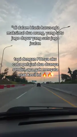 dua orang itu adalah aku 😊 #fyp #fypシ゚viral #wanitahebat #wanita #bisnis #bisnisanakmuda #katakata #motivasi #motivasisukses #timothyronald #masukberandafyp #masukberandafyp #foryou #4u #xcyzba 