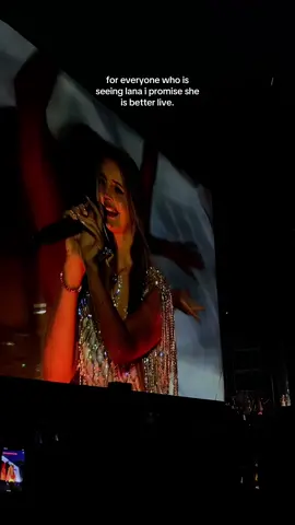 kinda jelaous kinda have fomo kinda should be there  #lanadelrey #lana #lanatour #youngandbeautiful 