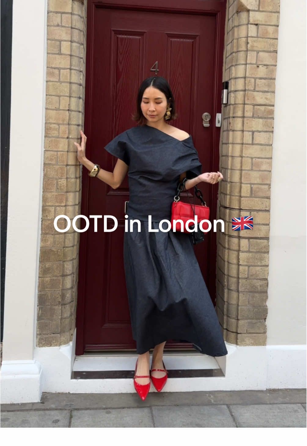 Day 1 in London feels like a dream 🇬🇧🥹 it’s so good to be back after more than a decade #summeroutfit #modestfashion #summerootd #outfitinspo #london #eurosummer #modestsummeroutfits 
