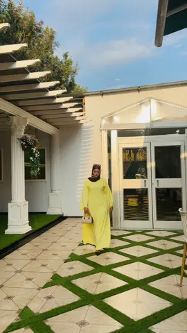 The gorgeous her self💃🏻👸💛#awilandrakia #beauty #foryoupage❤️❤️ #somalitiktok #kenyantiktok🇰🇪 #picture #challenge #somalicouple #butter #yellow #colour #off #the #year 