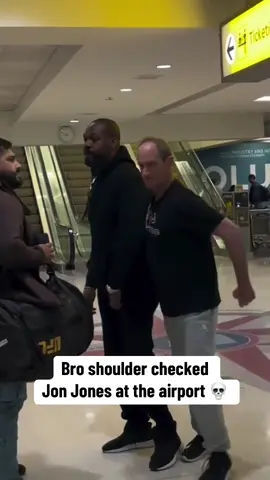 Messing with the wrong guy 😭 (via @TGE) #mma #UFC #jonjones 