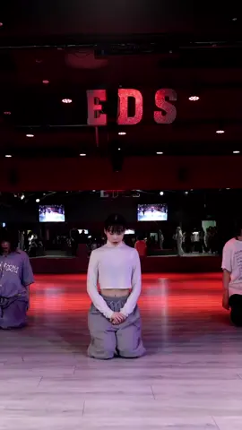 목 꺾어버릴 때 영상 잘라버리기 Choreo by @woonha_ 🫶🏻  #woonha #dance #choreography #dancer #TinaBoo #fyp 