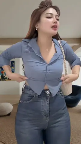 #kemeja #kemejawanita #kemejacrop #croptop #trending #fypage #satuharisatukonten #trendingfashion #OOTD #fyp 