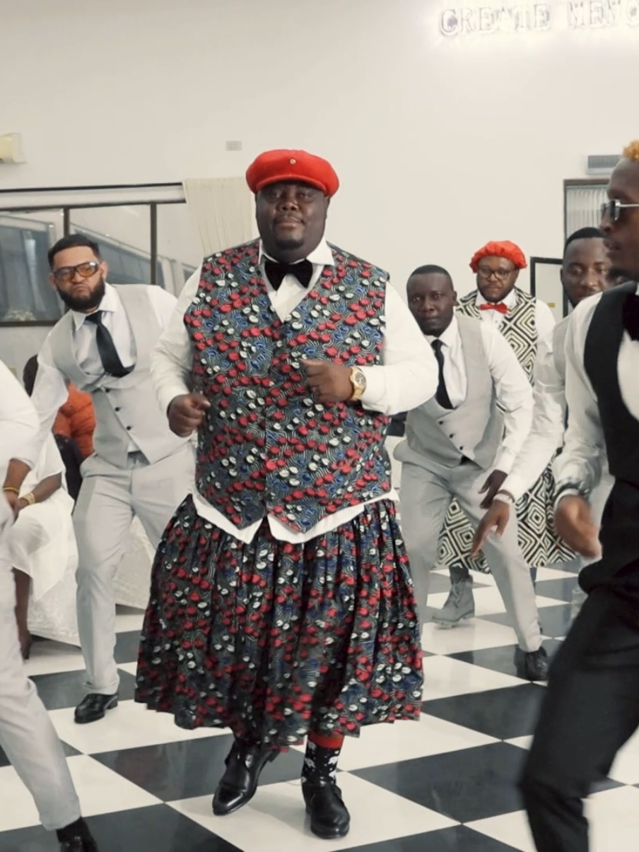 The Groom showed Us the real Big machines, we had fun shooting this wedding. Call or WhatsApp 0964301179 For photography & Video Bookings. #lusakazambia🇿🇲 #mrandmrs #weddingday #dancer #bigmachines #outfit #lozi #marriage 