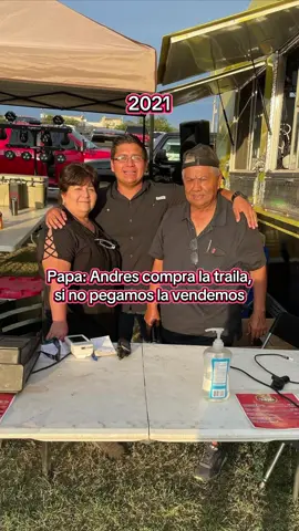 Siempre agradecido con quienes creyeron en mí, incluso cuando yo mismo no lo hacía. Gracias mama y papa #takitosconsabor #SmallBusiness 