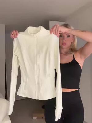 UP TO 80% OFF - ALL WOMEN'S GYM WEAR - LAST CHANCE!!