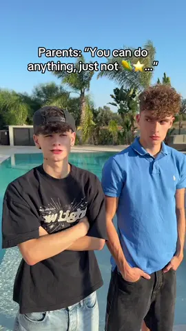 Plot twist: they got a trailer.😑 #gay #mlm #EliasTwink @Romeo 