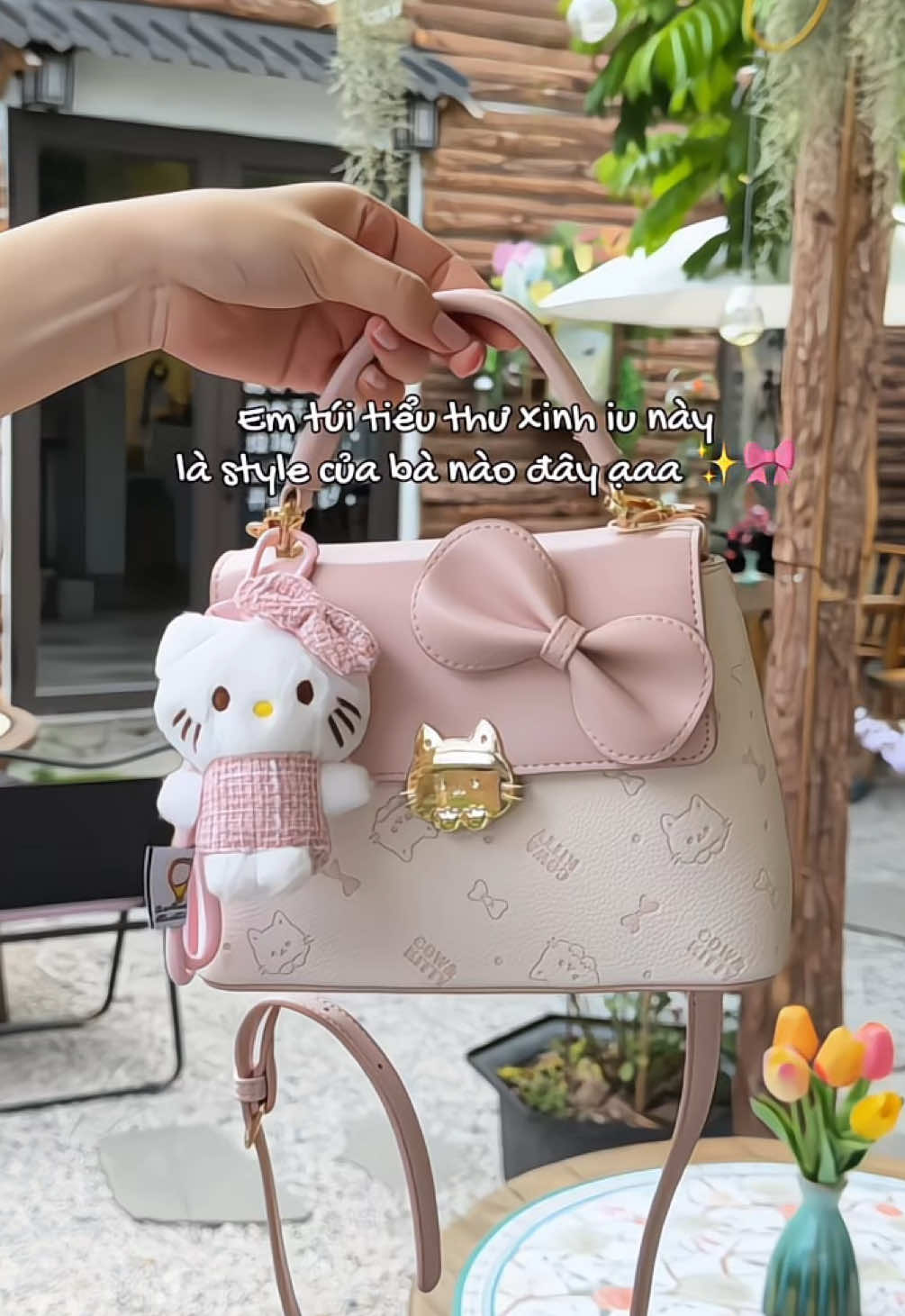 Vibe tiểu thư mà còn cute như vậy ai mà chịu nỗi 🥹 #túi #tuixach #tuixachnu #tuihellokitty #bongxingriviu #muataitiktok #fypシ゚ #xuhuong 