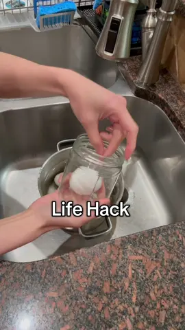 Genius life hack #lifehacks #tiktokhacks #tiktokhacks #viralhacks #homhacks #momhacks #diyhacks  #DIY #viraltiktok #easytips #fyp #tipsandtricks #viraltiktokvideo #hacks #usefullifetips #homehacks #MomsofTikTok 