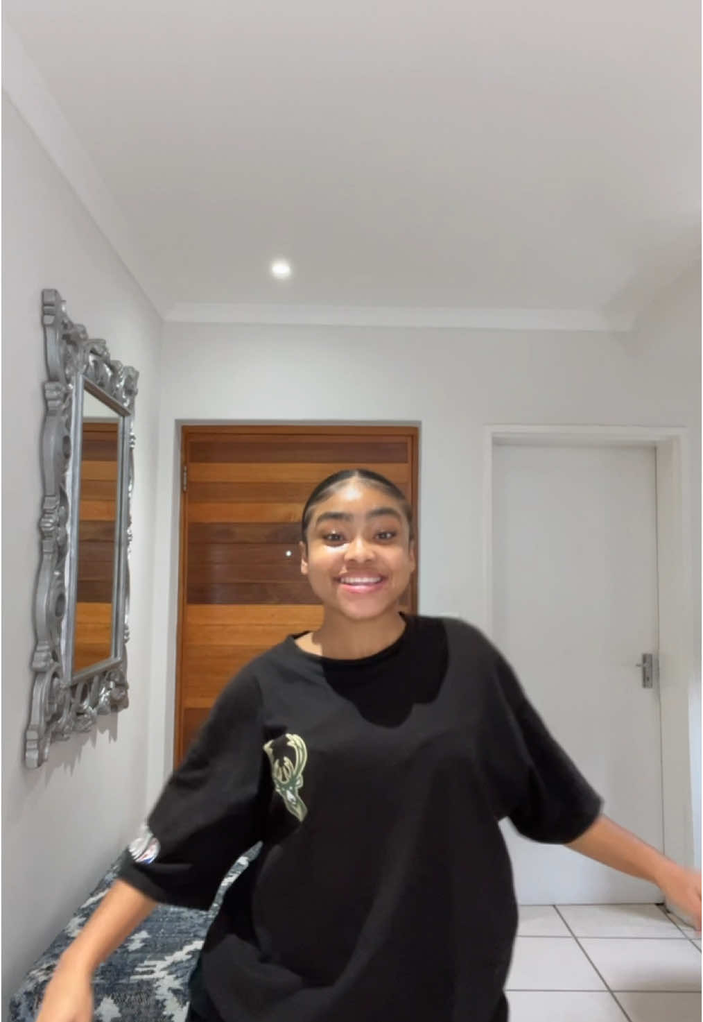 Dc: 🙋🏽‍♀️#fyy 