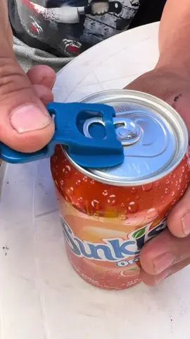 #CapCut Complete Cover Easy Tab Opener New and Improved 6PK Beverage Barricade 2.0. Colorful Drink Can Protector Cap for Soda, Beer, Coke Shields From Bugs, Bees, Dust at the Party, BBQ, Beach