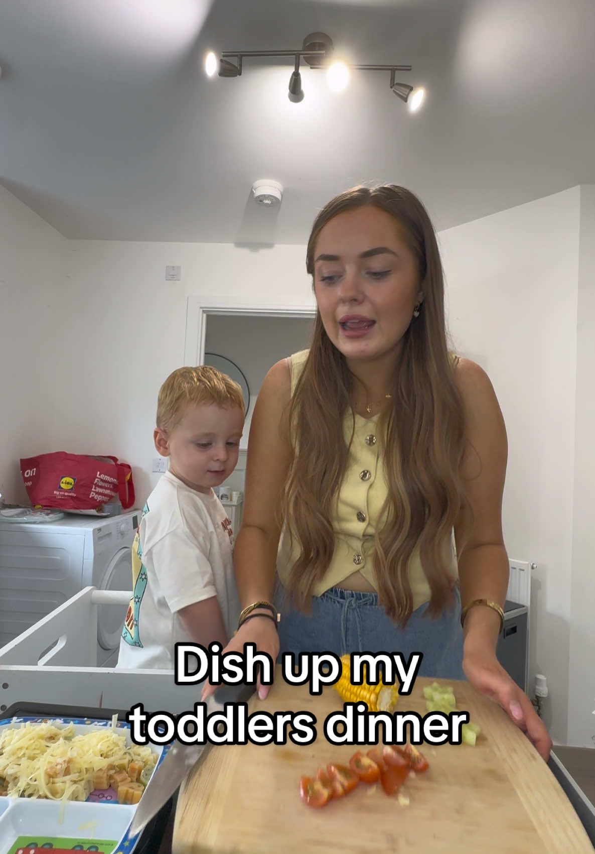 Dish up my toddlers dinner #whatsfordinner #dishupdinner #dishupdinnerwithme #dinnerwithme #plateup #plateupwithme #toddlerdinner #mumtok #mumtokuk #whatmytoddlereats 