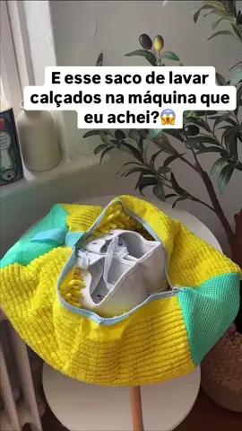 🧼 Chega de tênis deformado ou estragado na máquina! Com o **Saco de Lavar Sapatos em Malha Anti-Deformação**, seus calçados ficam protegidos e limpinhos sem esforço. 👟🌀 Ideal para viagens, organização e para manter o tênis sempre como novo. Feito com malha resistente, zíper seguro e super prático de usar! ✨ Mais praticidade no dia a dia e menos dor de cabeça com lavagem! Transforme sua rotina com esse item simples, mas poderoso. 🛒 Quer o link? Digite 'EU QUERO'! Ou busque na Shopee pelo ID: BSM-PUW-AXH #cuidadocomatenis #organizaçãodoméstica #dicaspraticas #vidaleve #lavanderiainteligente #achadinhosShopee #revitalizeseuestilo #dicaesperta