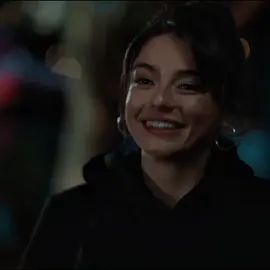 ترا هوايه عليا 🥀 #AyçaAyşinTuran #ايتشا_توران #fyp #علي_رضا 
