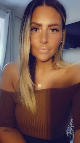 Just because ✌🏻 #fyp #foryou #womenintheir40s #WomenOfTikTok #massfollowing 