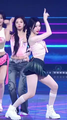 ׂ ִ꒰ Chaeryeong fancam ꒱ #fyp #KPop #chaeryeong #itzy #kissandtell #fancam 