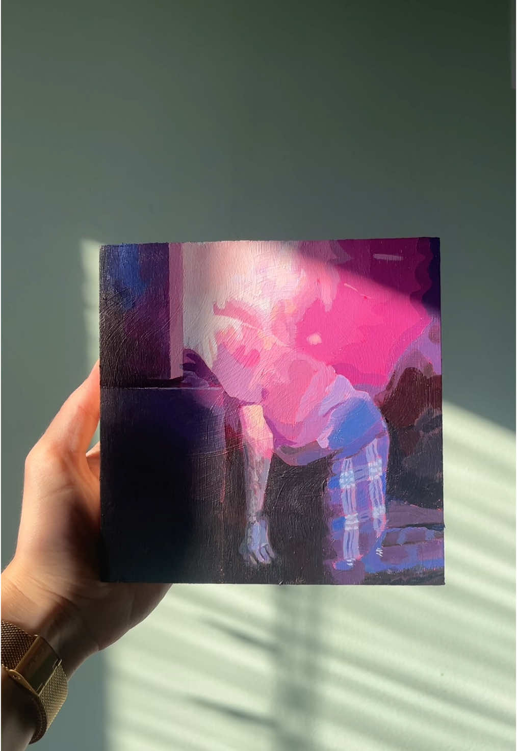 this was a commission!! if you’d like to commission something fill out the interest form in my bio, i’d love to chat 🩷✨ #fyp #artyok #artistsoftiktok #commissionsopen #commission #acrylicpainting #arttok #isawthetvglow #alexg 
