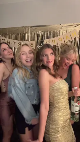 gonna party like it’s my birthday!!🫶🏼🥂 #21stbirthday #21 #birthdaygirl #finallylegal 