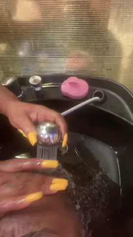 Doing hair #fyp #blackhair #blackbeauty 