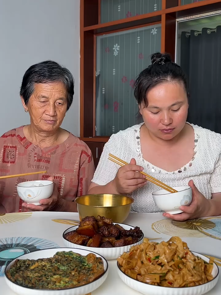 #内容启发分享计划 今天我妈可以自动爆炸了。