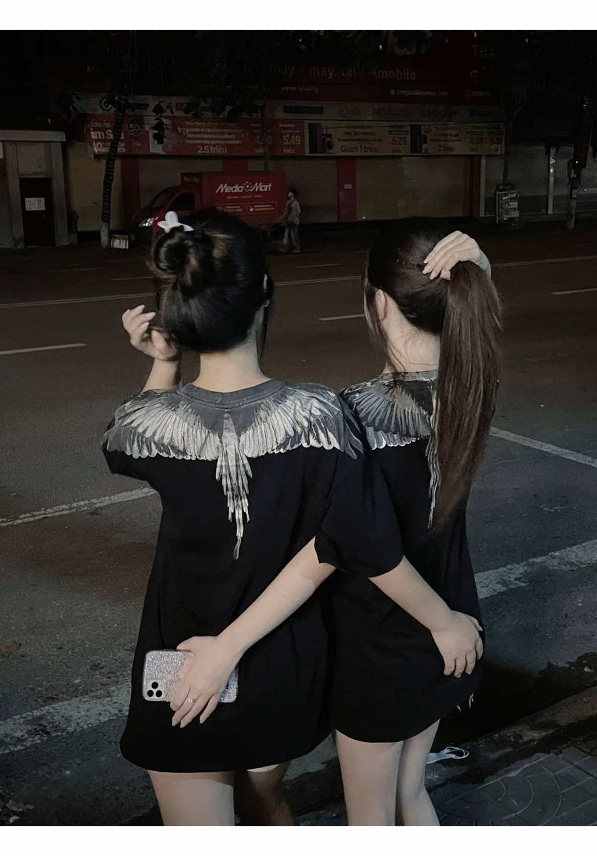 Mang hết boypho girlboy mặc áo burlon vào video này #outfit #sadboyshop #muluoitrai #thoitrang #thoitrangnu #boypho #girlpho #burlon 