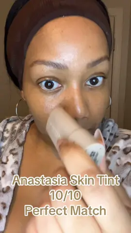 Anastasia skin tint 10/10 #anastasia #anastasiabeverlyhills #anastasiaskintint #skintint #skintintreview #tiktokshopcreatorpicks #tiktokshopsummerturnup 