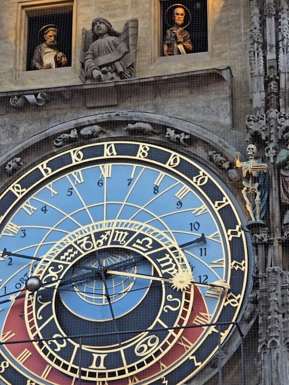 Pražský orloj - Reloj Astronómico de Praga 📍 #fypシ゚ #fyppppppppppppppppppppppp #foryoupage #fyp #traveltiktok #travel #trip #praga #republicacheca🇨🇿 #prazskyorloj 
