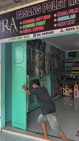 Hayu guys yg mau pasang Scotlet langsung ke toko kami ya guys warnanya banyak dan langsung tanya” aja ke toko RA_STICKER  Alamat: jalan raya cigasong mahalengka depan kantor bapenda #fypp #majalengka #lewatberanda #scotlet #scotletmotor 