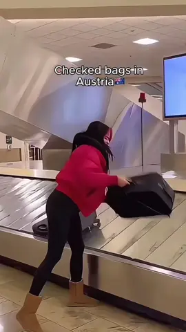 How to save $70 every time you travel😏🎒 #travelhacks #vacationmode #travelbags #travel2025 