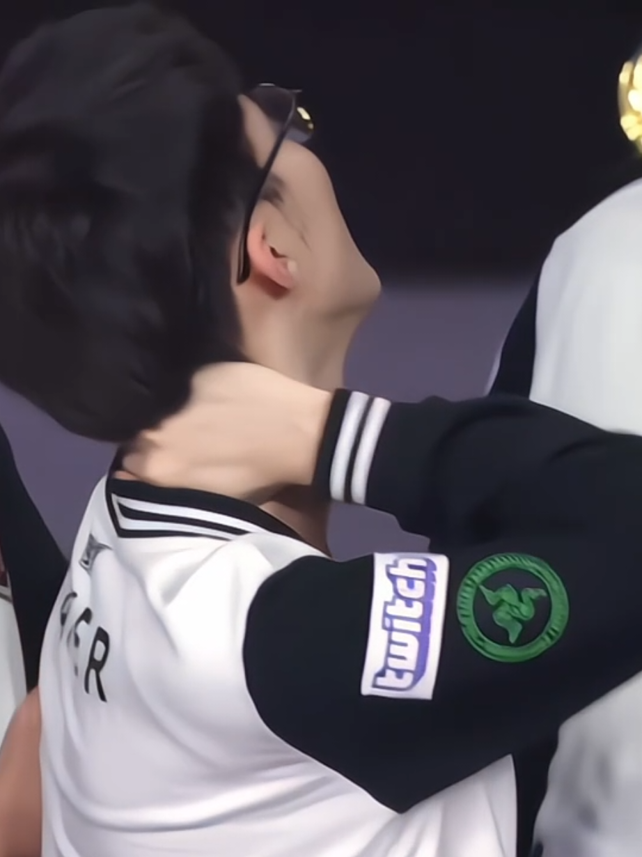 nhếch mài cuốn thì thôi đi nhé luôn id: j1n6526 #faker #leesanghyeok #페이커 #viral #fyp #xh 