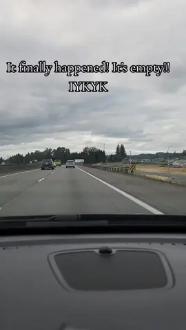 This is the first time I've ever seen it empty!! Glorious. Hoping this either gets torn down or remodeled and used for good! #PNW #I5sign #Billboard #Washington #WAsign #I5billboard #Sold #Newowners #unclesambillboard 