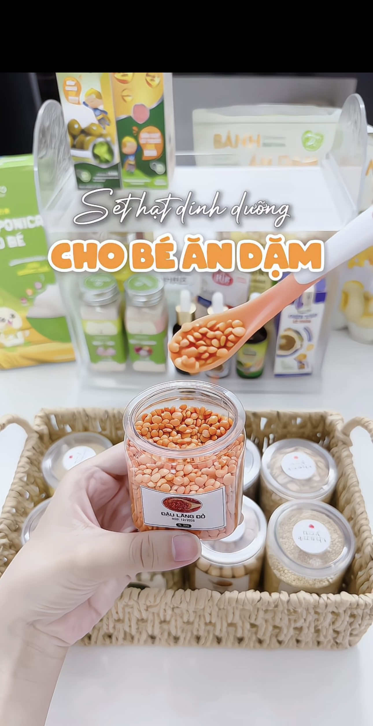 Sét 9 loại hạt dinh dưỡng nấu cháo ăn dặm cho bé từ 6m. Các mom tham khảo bổ sung vào thực đơn ăn dặm của bé nha #meboiboi #hatdinhduong #hatnauchaochobe #sethatdinhduong #andam #andamtruyenthong 