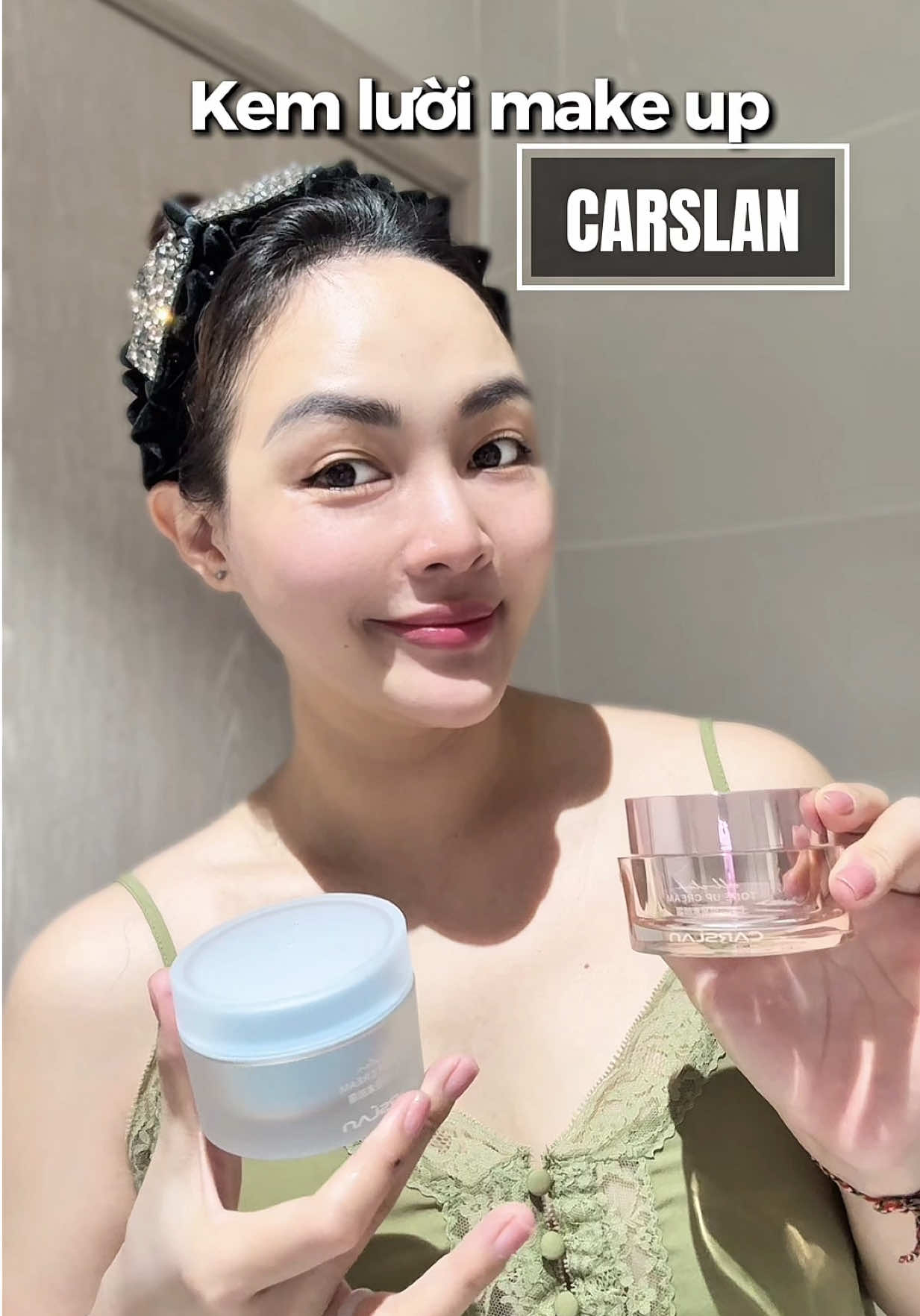 Sáng dậy 1 bước thôi da nâng tone sáng hồng tự tin đi làm rồi nhé các nàng. Kem ngày nâng tone cho các nàng lười makeup của #Carslan #kemnangtone #kemluoitrangdiem #kemduongda #makeup #makeuptutorial #xuhuong 