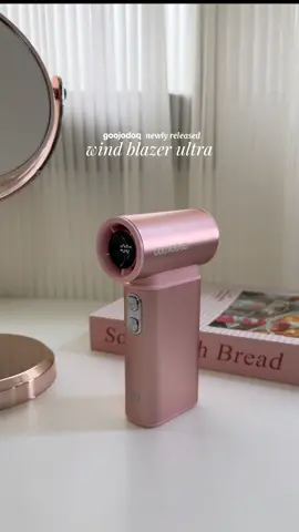 newest mini jet fan — wind blazer ultra from @goojodoq.ph 💖 Sobrang ganda nitong rose gold, girl!! 😫 #goojodoqwindblazerultra #goojodoqminijetfan #minijetfan #turbofan #goojodoq #portablefan 