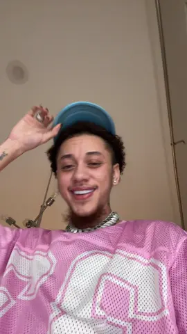 I’m bout to hit the club 🤣🤏🏽 #fyp 