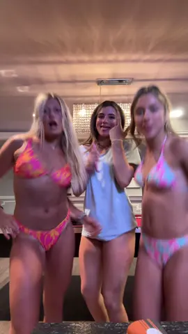 Hello pool party #viral #pool #bikini #poolparty #fyp