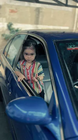 BMW biru dengan velg bbs Rs slanted lips R18 ini sedang menghantui jalanan surakarta Hehehe