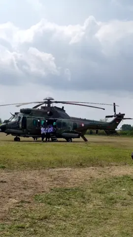 pertunjukan militer TNI AU lapangan AURI maluka baulin #tniindonesia🇮🇩 #tniau  joosss  #banjarmasinbungas #kalimantanselatan #tanahlaut 